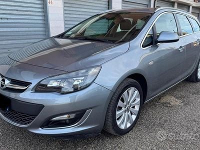 Usata Opel Astra Cosmo 140 CV (102 kW) 2016 Grigio Station wagon