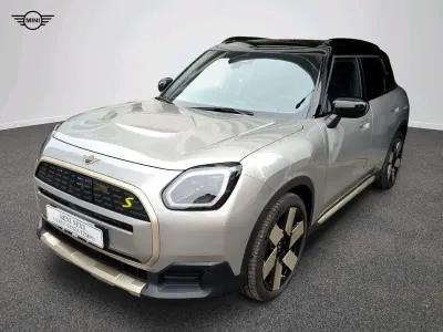 Käytetty Mini Countryman Favoured 225 kW (306 HP) 2025 Harmaa Katumaasturi