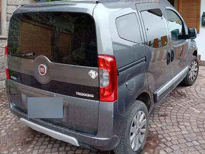 Begagnad Fiat Qubo Trekking 95 HK (69 kW) 2015 Grå Minibuss