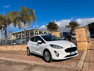 Usata Ford Fiesta Trend 85 CV (62 kW) 2020 Bianco Utilitaria