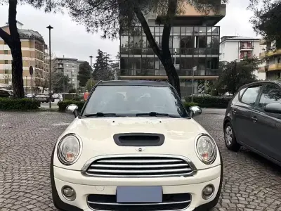 Begagnad Mini Cooper D Clubman