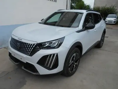 Nuova Peugeot 2008 Allure 100 CV (73 kW) 2025 Bianco SUV