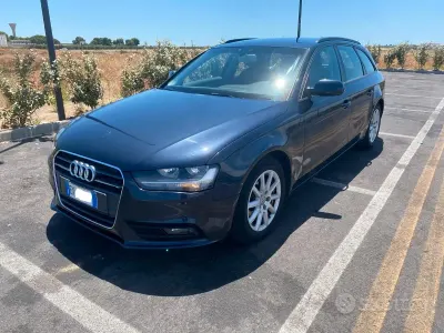 Usata Audi A4 Ambiente 136 CV (100 kW) 2012 Blu Station wagon