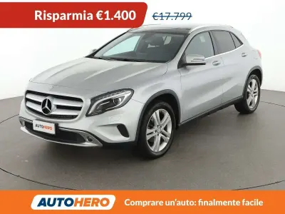 Usata Mercedes GLA200 136 CV (100 kW) 2015 Grigio SUV
