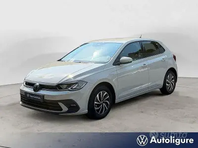 Usata VW Polo Life 95 CV (69 kW) 2023 Beige Utilitaria