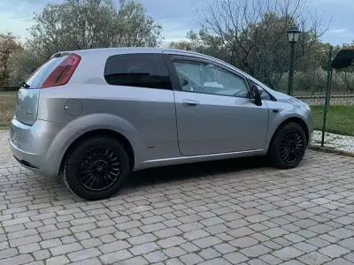 Usata Fiat Grande Punto 75 CV (55 kW) 2007 Utilitaria