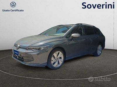 Usata VW Golf VIII Life 150 CV (110 kW) 2024 Grigio Station wagon