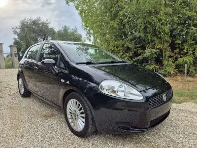 Usata Fiat Grande Punto Dynamic 75 CV (55 kW) 2006 Nero Utilitaria