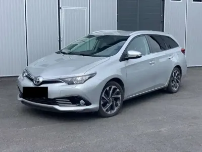 Usata Toyota Auris Touring Sports