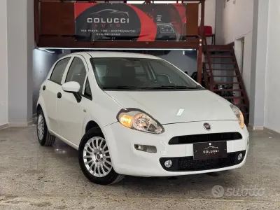 Begagnad Fiat Punto S 95 HK (69 kW) 2017 Vit Halvkombi