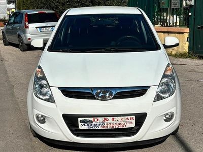 Usata Hyundai i20 75 CV (55 kW) 2012 Bianco Utilitaria