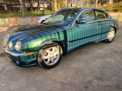 Usata Jaguar S-Type Executive 200 CV (147 kW) 2002 Verde metallizzato Berlina