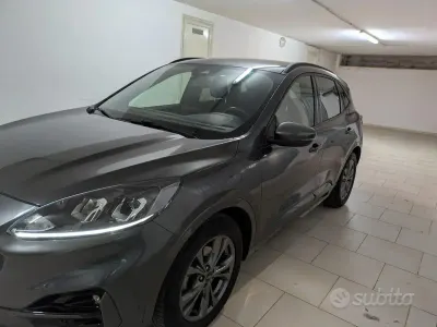 Usata Ford Kuga ST-Line 120 CV (88 kW) 2020 Grigio SUV