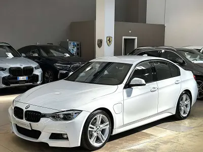 Usata BMW 330 M Sport 184 CV (135 kW) 2018 Alpinweiss iii Berlina