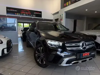 Usata Mercedes GLC200 163 CV (119 kW) 2020 Nero SUV