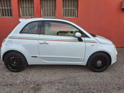 Usata Fiat 500 Pop 101 CV (74 kW) 2007 Blu/azzurro Utilitaria