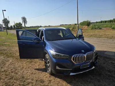 Usata BMW X1 150 CV (110 kW) 2020 Blu/azzurro SUV