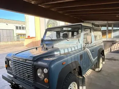 Usata Land Rover Defender 86 CV (63 kW) 1990 Blu SUV