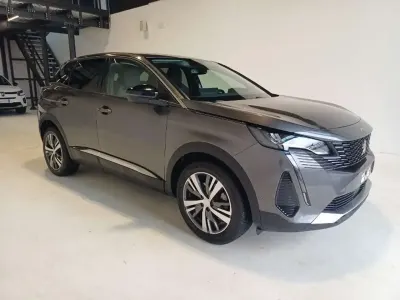 Usata Peugeot 3008 Allure 131 CV (96 kW) 2022 Grigio SUV