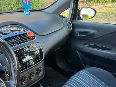 Usata Fiat Punto Evo 69 CV (50 kW) 2011 Nero Utilitaria
