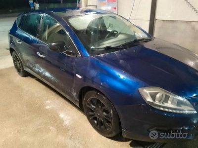 Usata Lancia Delta 120 CV (88 kW) 2009 Blu Utilitaria