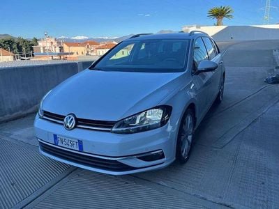 Usata VW Golf VII Highline 116 CV (85 kW) 2018 Bianco Station wagon