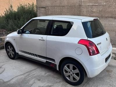 Usata Suzuki Swift 68 CV (50 kW) 2009 Bianco Utilitaria
