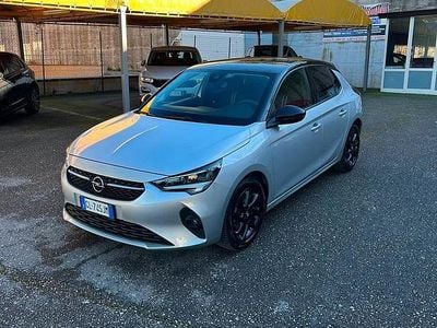 Usata Opel Corsa Design & Tech 101 CV (74 kW) 2022 Grigio Utilitaria