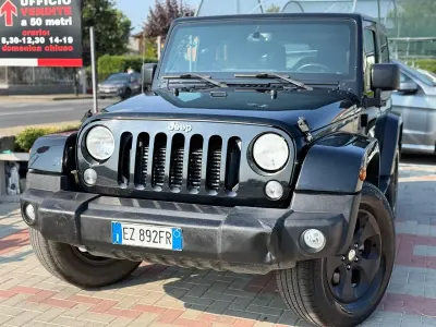 Usata Jeep Wrangler Sahara 200 CV (147 kW) 2015 Nero SUV