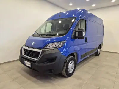 Gebraucht Peugeot Boxer 140 PS (102 kW) 2021 Blau Van