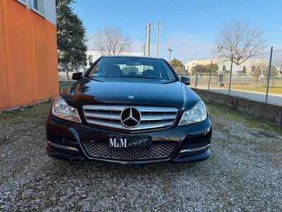 Usata Mercedes C180 119 CV (87 kW) 2013 Nero Station wagon