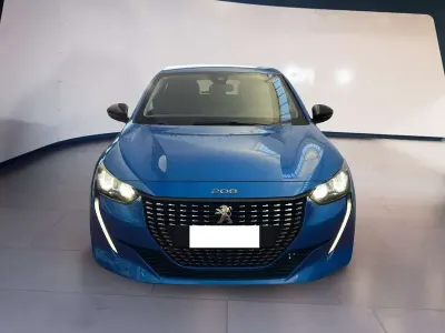 Usata Peugeot 208 Allure 101 CV (74 kW) 2023 Blu/azzurro Utilitaria