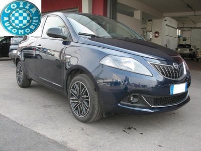 Usata Lancia Ypsilon Gold 69 CV (50 kW) 2021 Blu Utilitaria