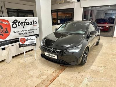 Usata Opel Corsa Elegance 101 CV (74 kW) 2022 Nero Berlina