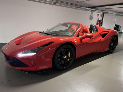 Usata Ferrari F8 721 CV (530 kW) 2022 Rosso Cabrio
