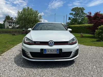Usata VW Golf VII GTI 220 CV (161 kW) 2014 Bianco Berlina