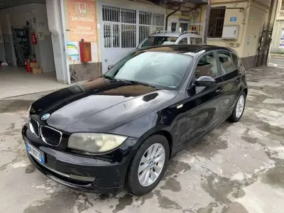 Usata BMW 118 143 CV (105 kW) 2008 Nero Utilitaria