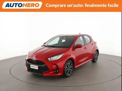Usata Toyota Yaris Trend 116 CV (85 kW) 2023 Rosso Utilitaria