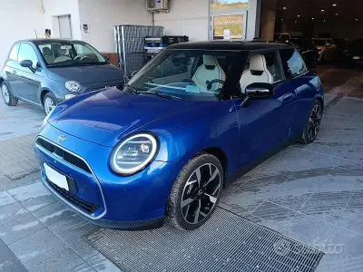 Nuevo Mini Cooper 135 kW (184 CV) 2025 Azul Utilitario