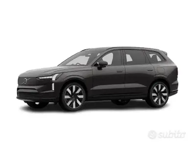 Usata Volvo EX90 Ultra 300 kW (408 CV) 2025 Grigio SUV