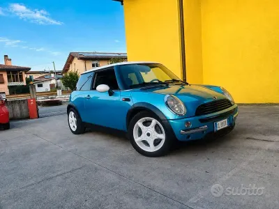 Usata Mini Cooper 116 CV (85 kW) 2004 Bluazzurro Utilitaria