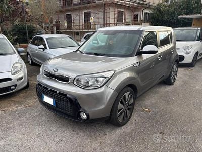 Usata Kia Soul 135 CV (99 kW) 2016 Grigio SUV