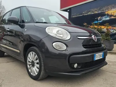 Usata Fiat 500L Lounge 85 CV (62 kW) 2015 Nero Monovolume