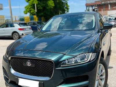 Usata Jaguar F-Pace Pure 179 CV (131 kW) 2016 Verde SUV