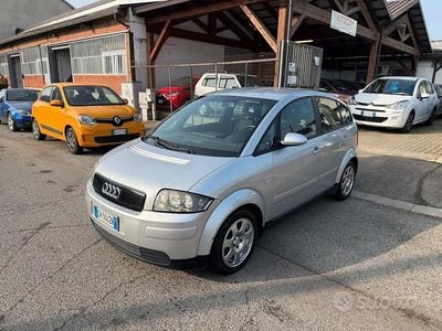 Usata Audi A2 75 CV (55 kW) 2003 Grigio Utilitaria