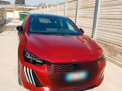 Usata Peugeot 208 101 CV (74 kW) 2025 Rosso Utilitaria