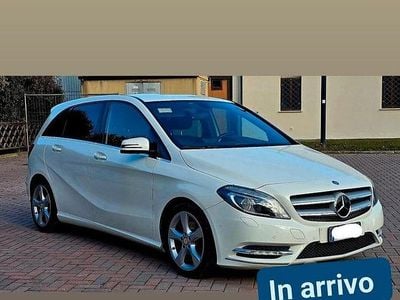 Usata Mercedes B180 Premium 108 CV (79 kW) 2013 Bianco Monovolume