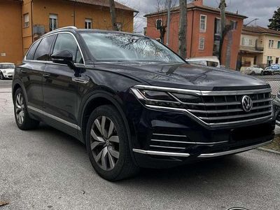 Usata VW Touareg 231 CV (169 kW) 2020 Blu SUV