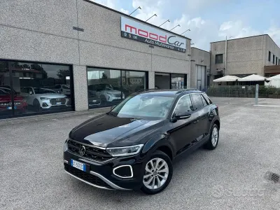 Używany VW T-Roc Style 116 KM (85 kW) 2024 Czarny SUV