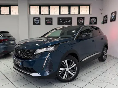 Usata Peugeot 3008 Allure 131 CV (96 kW) 2023 Bluazzurro SUV
